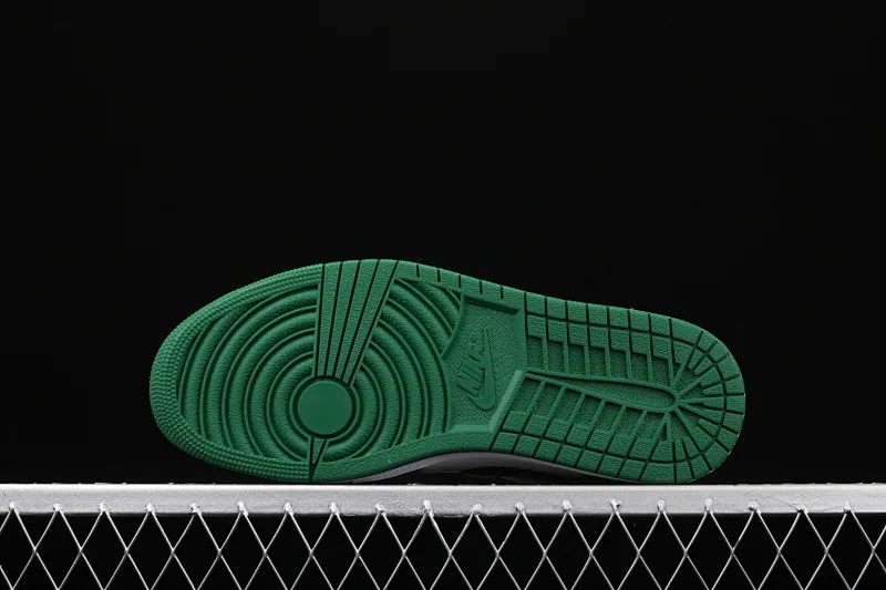 All categories Air Jordan Jordan series basketball shoes Air Jordan 1 Low New version Air Jordan 1 Low AJ1 Joe 1 low top leather cultural and leisure sports sneakers 553558-301